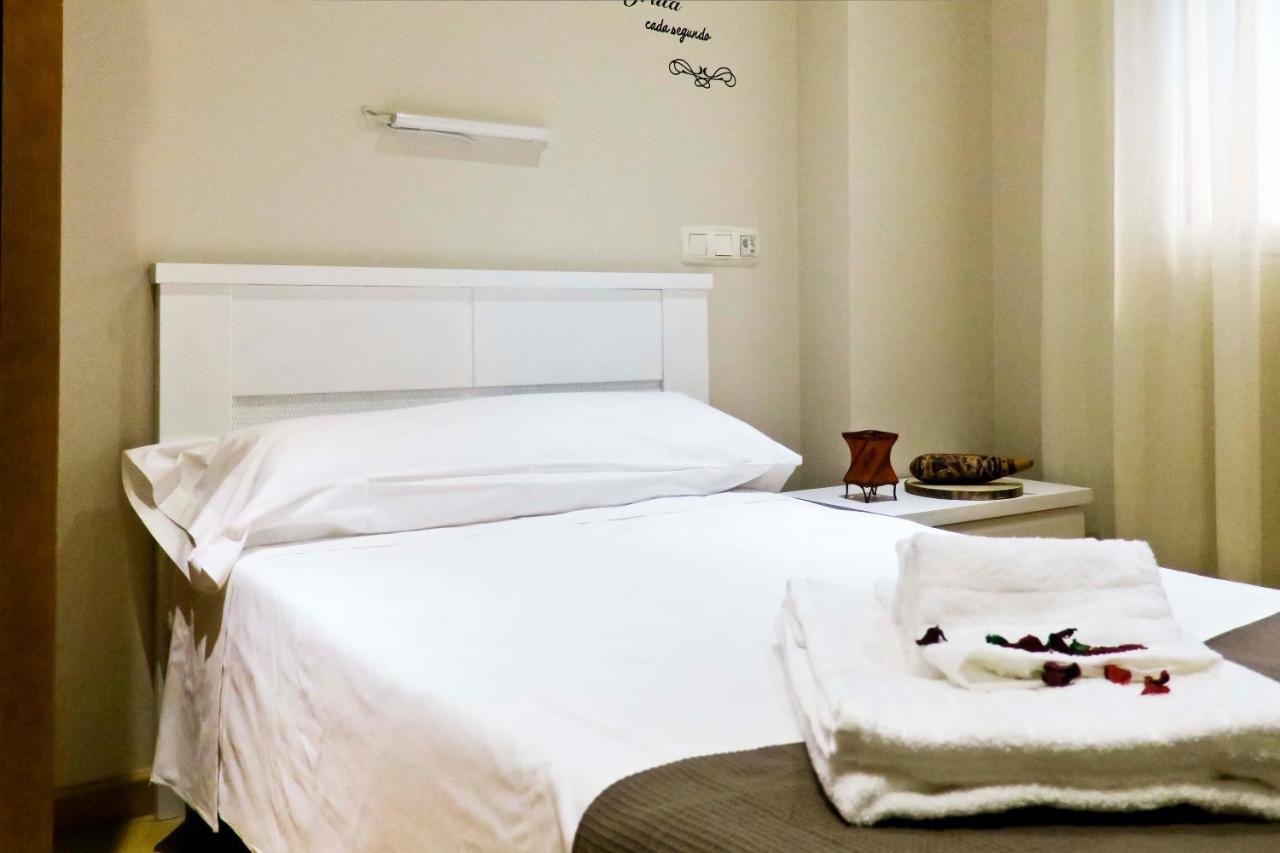 Habitaciones Albero トロ エクステリア 写真